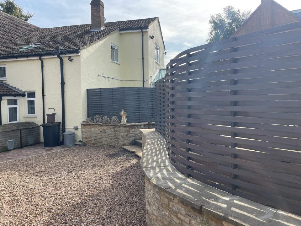 Garden with wooden fencing